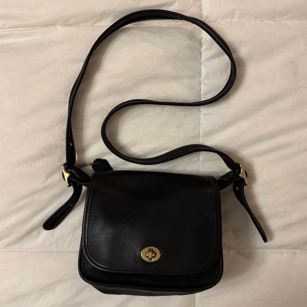 90’s Vintage Black With Gold Hardware Coach Saddle Bag Barely Worn